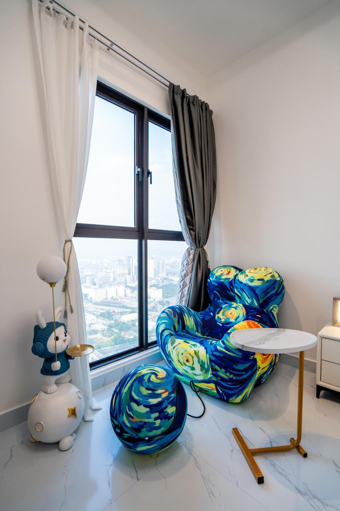 Skyscraper 65 Kl Highest Outdoor Bathtub Luxury Lavish Designer Suite Penthouse Lv65 Kuala Lumpur Exterior foto